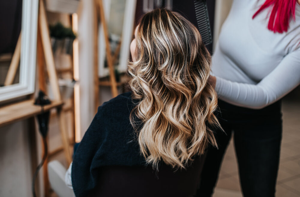 Professional Guide: How Often Should You Highlight Your Hair and Understanding Growth