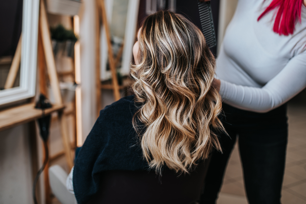 Professional Guide: How Often Should You Highlight Your Hair and Understanding Growth